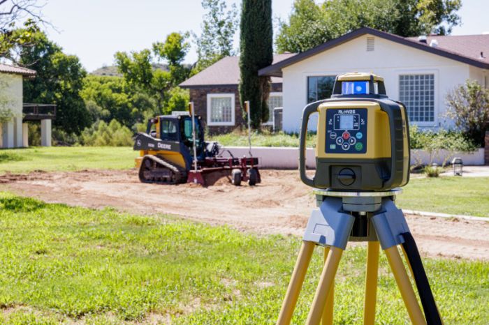 2D-MC Mobile DUAL LASER Система управління для компактних гусеничних або фронтальних навантажувачів