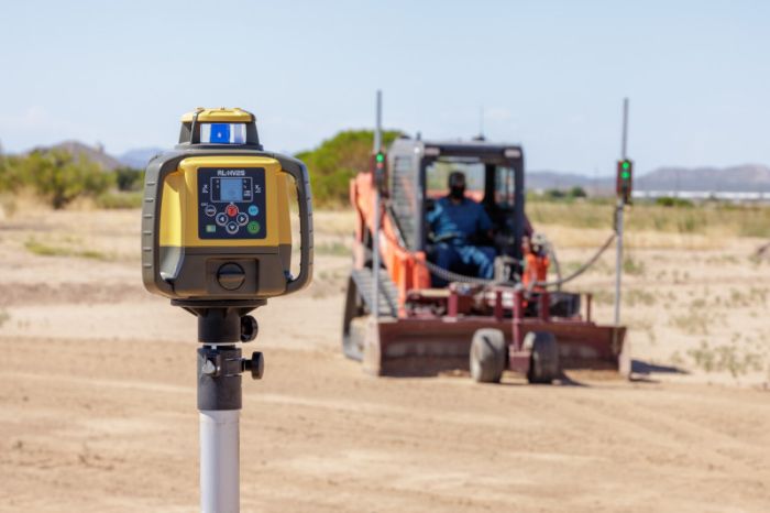 2D-MC Mobile DUAL LASER Система управління для компактних гусеничних або фронтальних навантажувачів